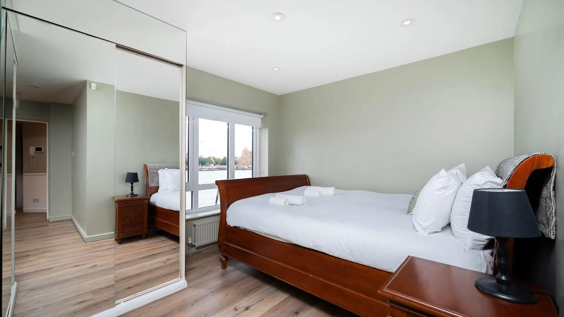 Wonderful 2Br Flat With River Views And Balcony London United Kingdom