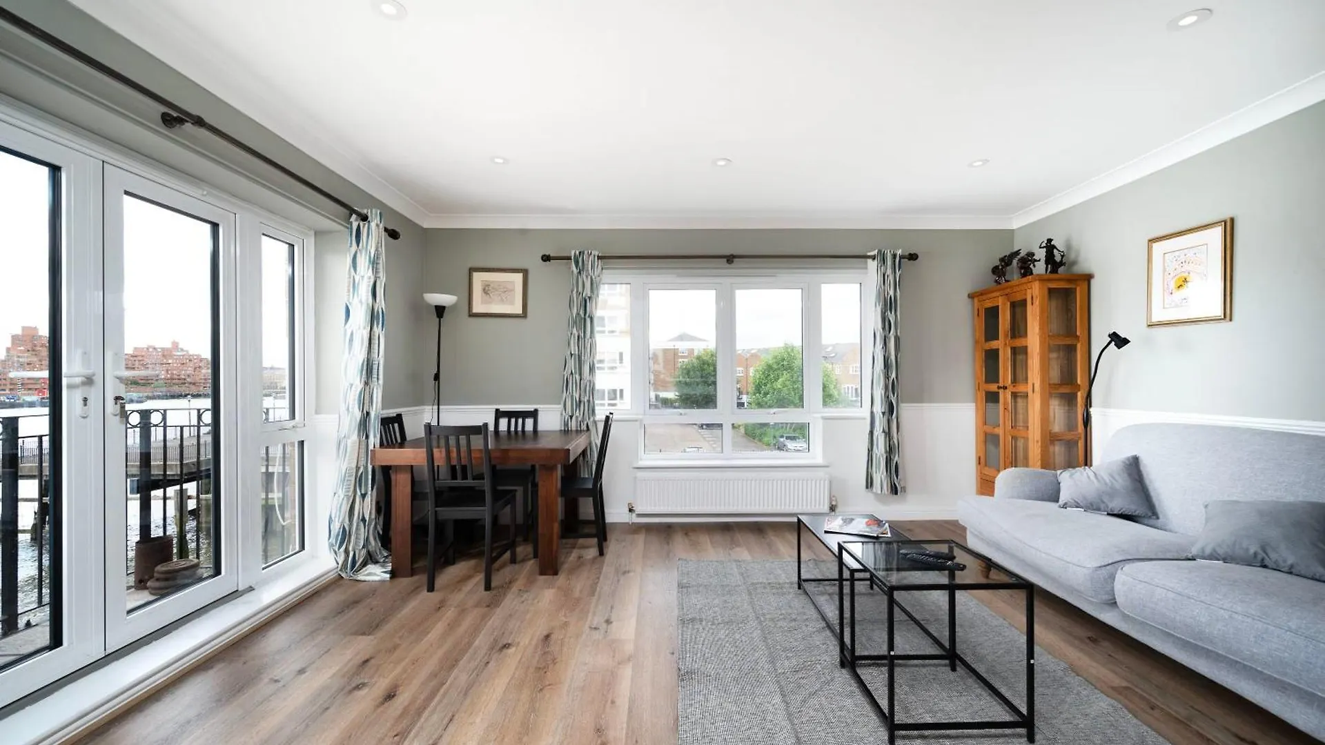 Wonderful 2Br Flat With River Views And Balcony London 0*,  United Kingdom